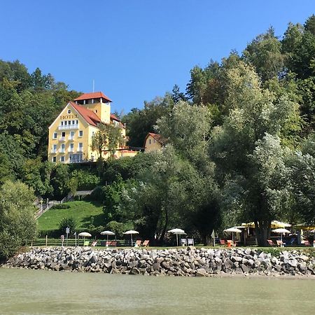 Hotel-Restaurant Faustschloessl Feldkirchen an der Donau Exterior foto